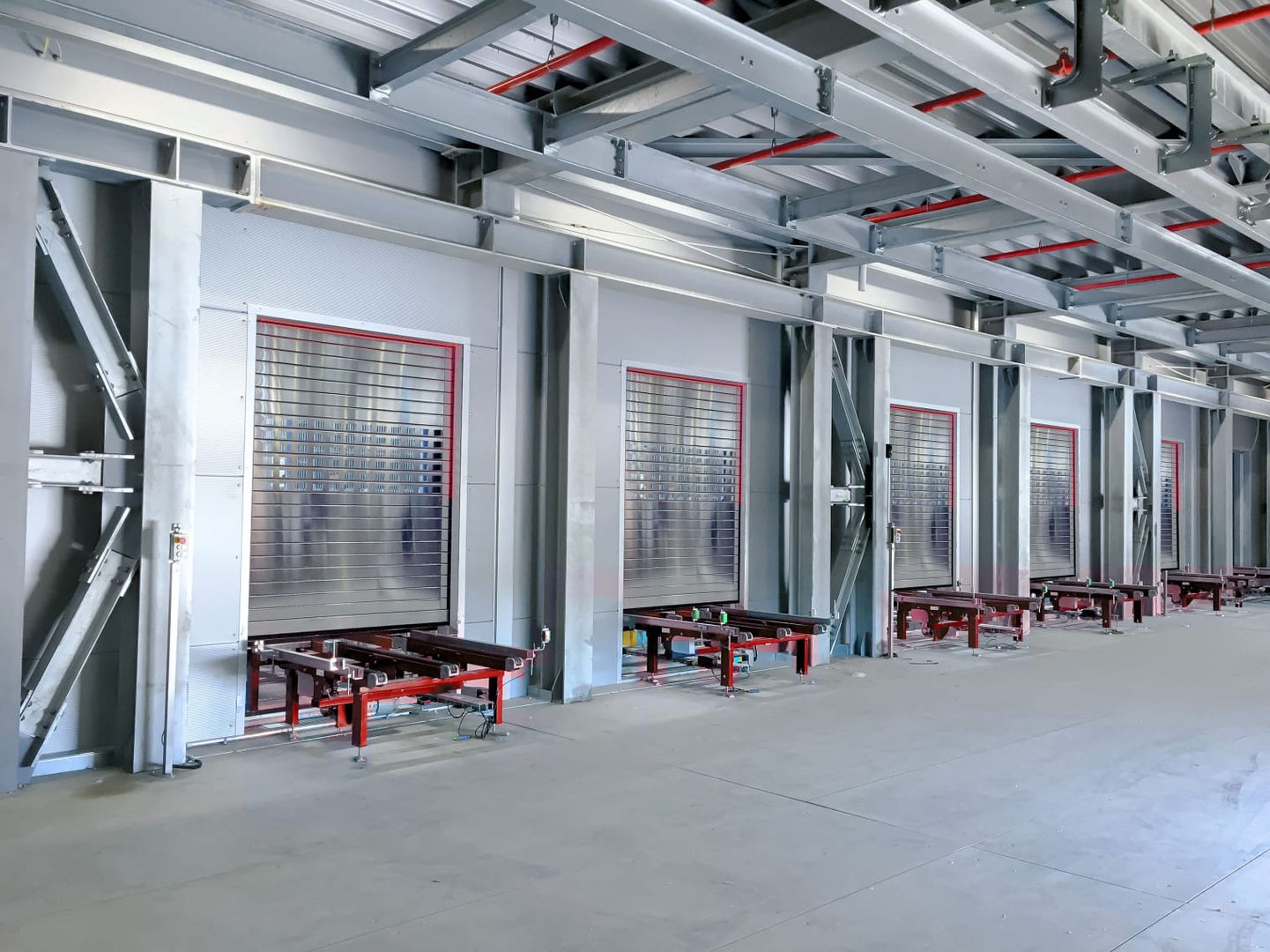 Innovatives Spiraltor aus Aluminium